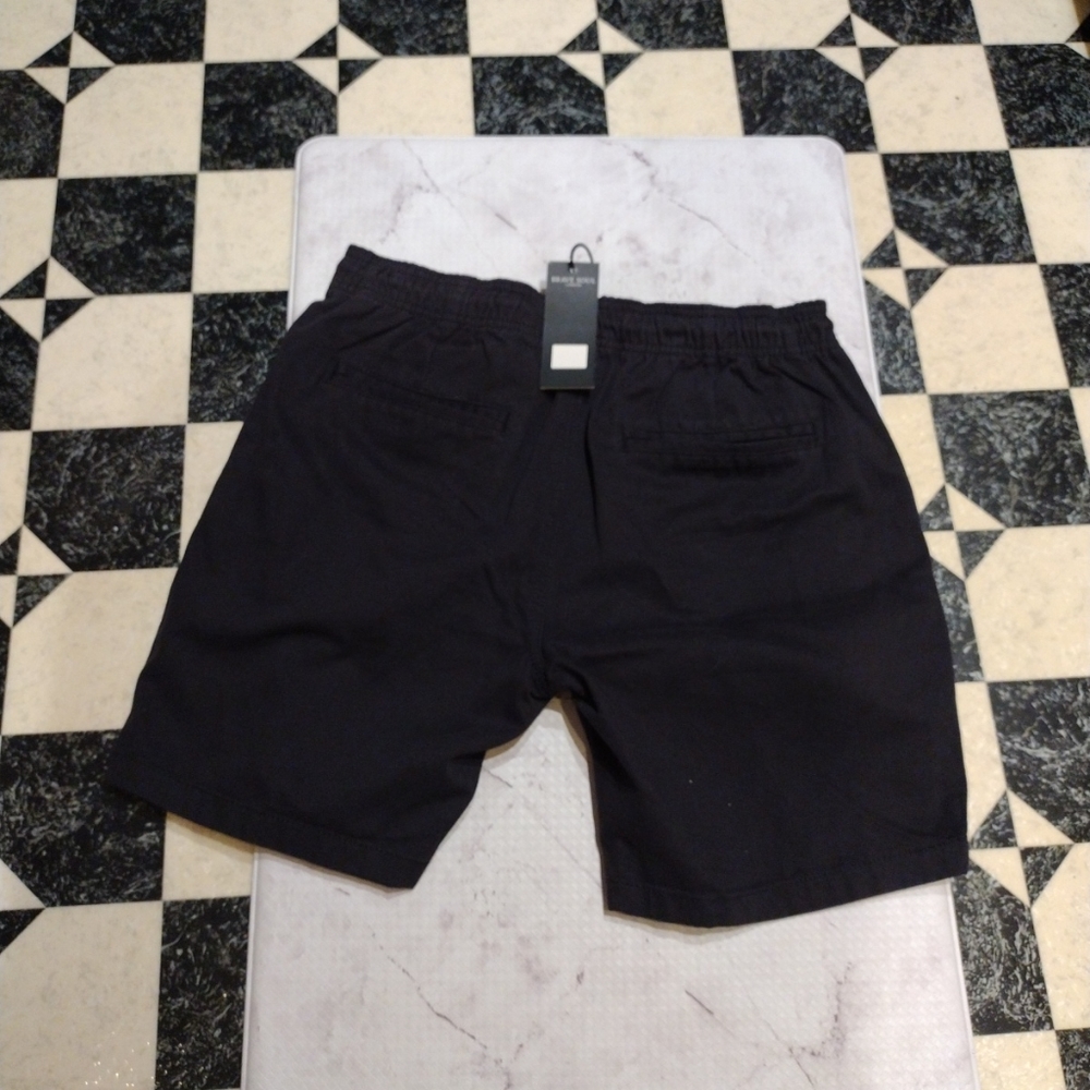 BRAVE SOUL LONDON shorts Size medium weight  NWT.